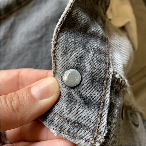 VINTAGE 70s 80s Levi’s Mens 501 065 Button Fly Jeans Gray Denim pants 32x27 - Picture 4 of 14
